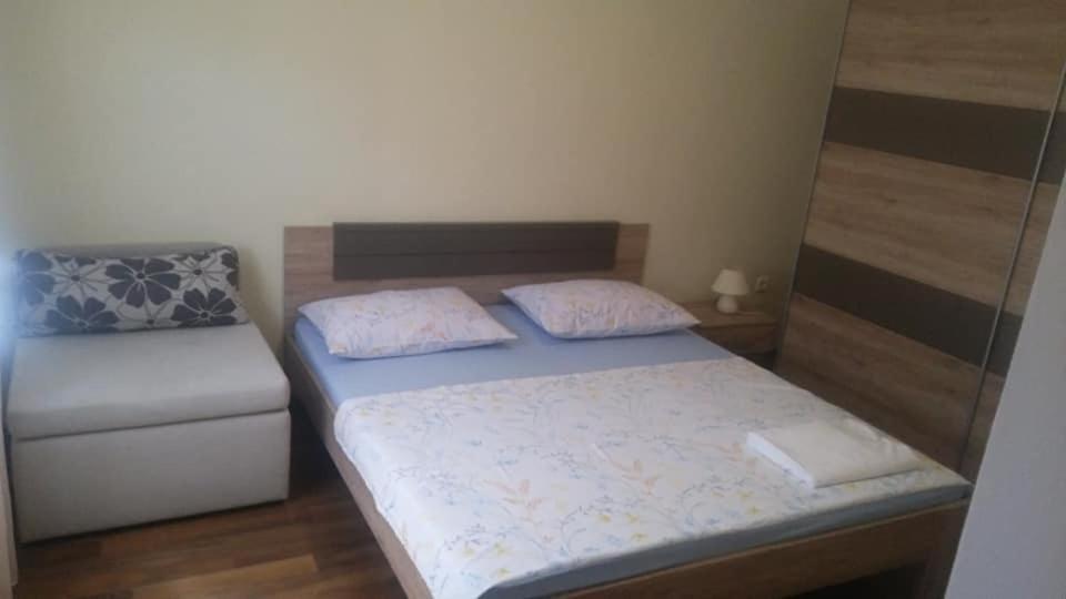 סבטי פיליפ אי ג'קוב Apartment Dukic מראה חיצוני תמונה